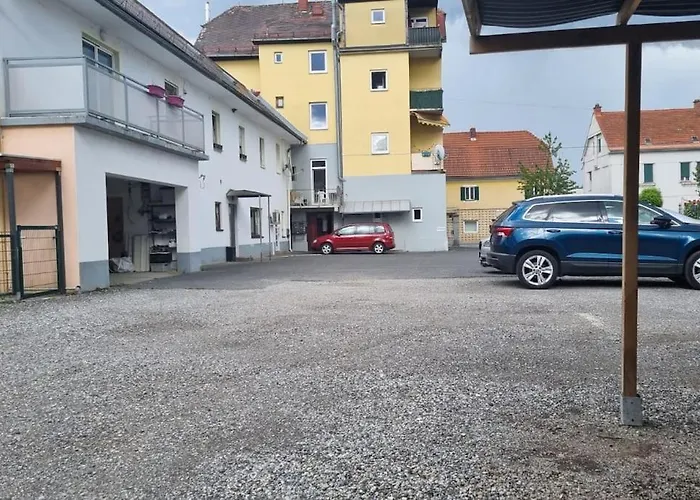 Mit 2 Betten Inklusive Gratis Parkplatz