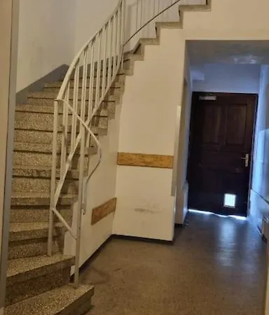 Mit 2 Betten Inklusive Gratis Parkplatz Apartamento Graz