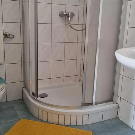 Mit 2 Betten Inklusive Gratis Parkplatz Apartamento *